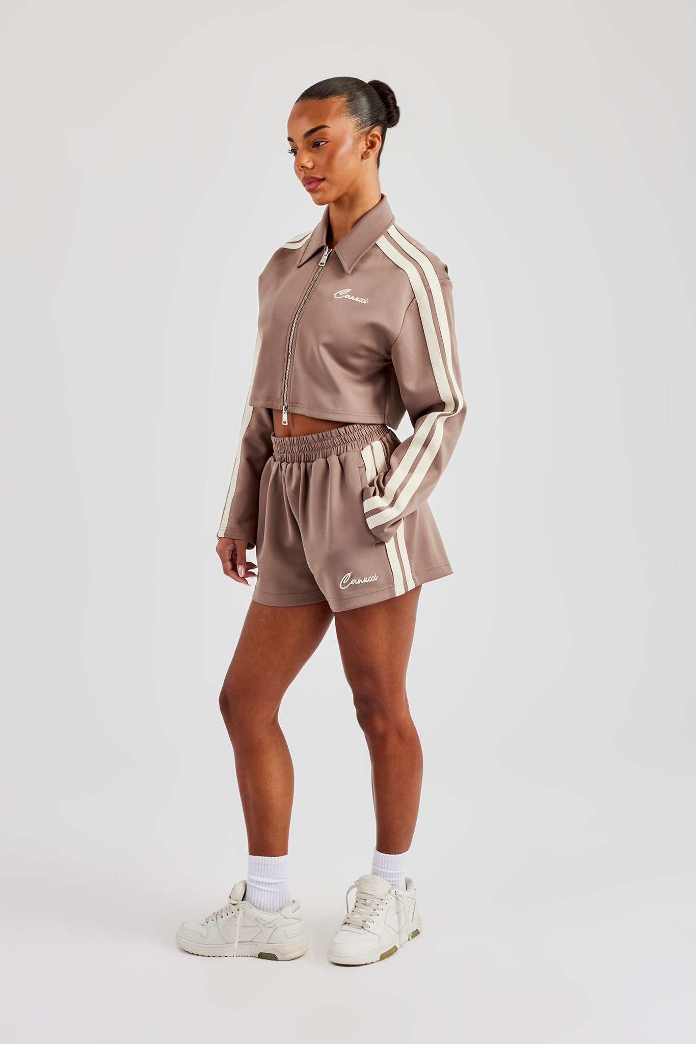 Kurze Harrington-Jacke und Shorts mit Taping - Taupe